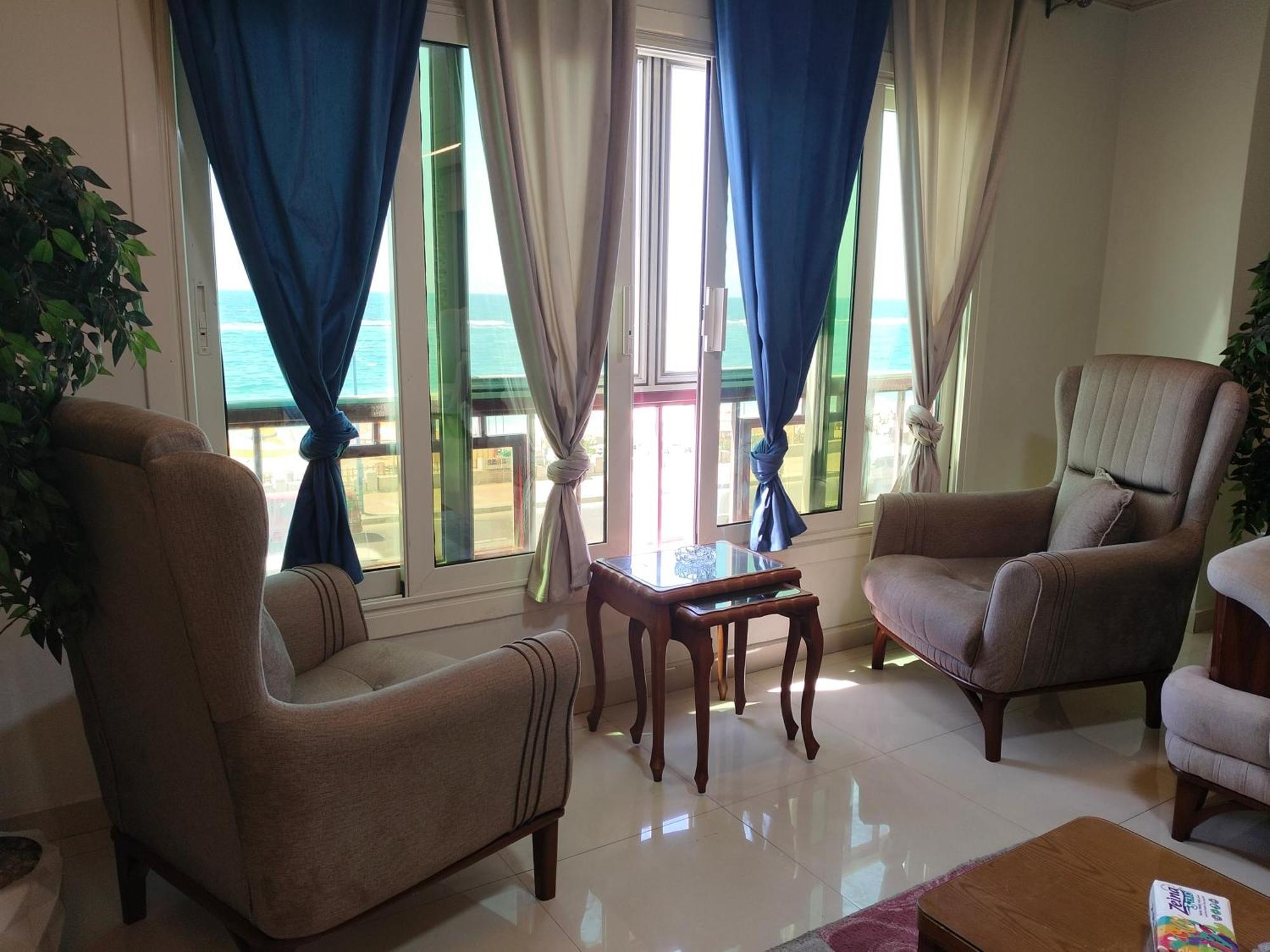 Asafra Luxury With Charming Sea View Apartment