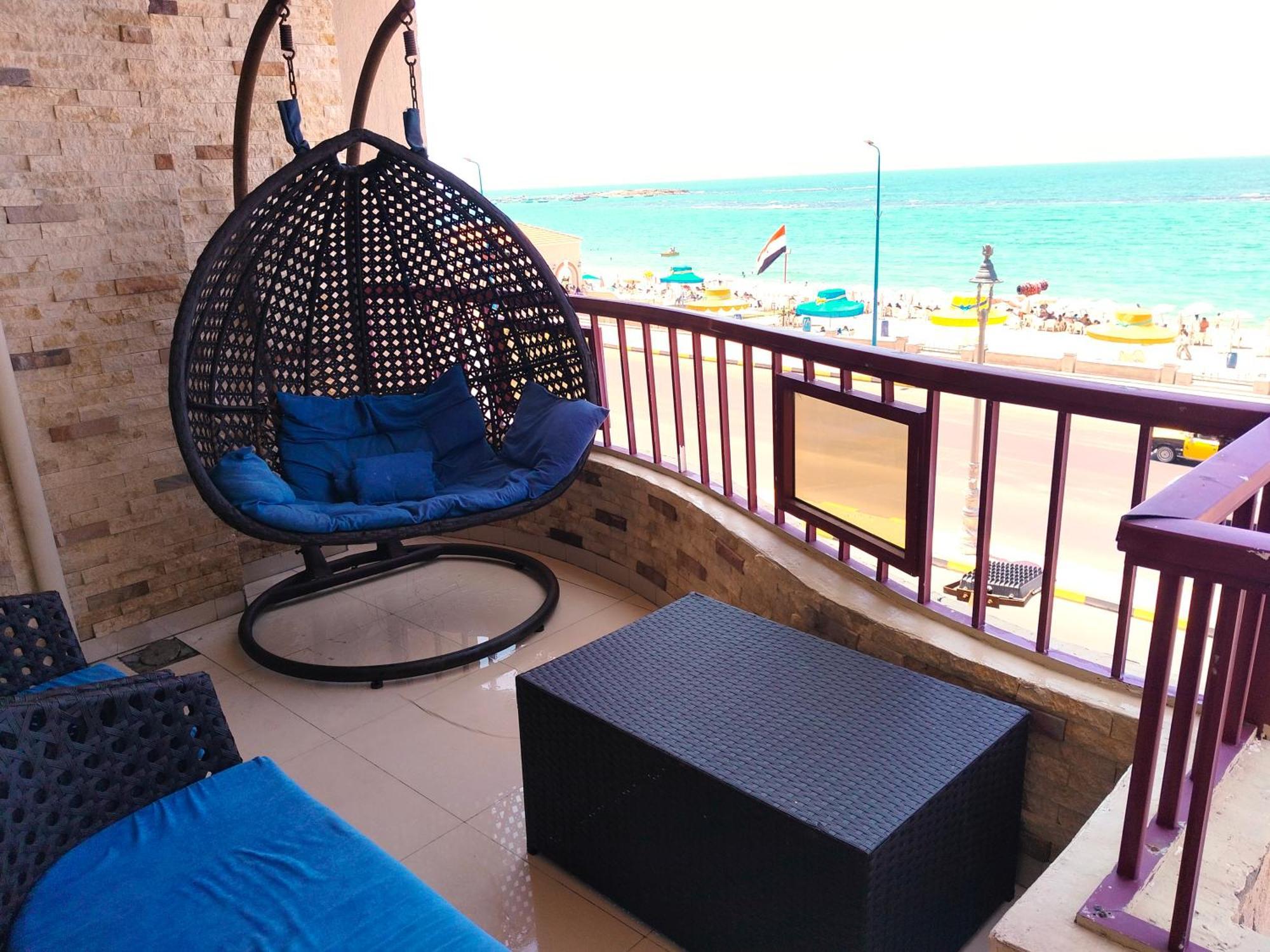 Asafra Luxury With Charming Sea View Alexandria